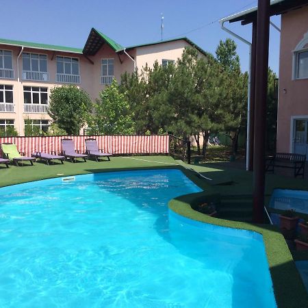Hotel Allians Коблево Экстерьер фото