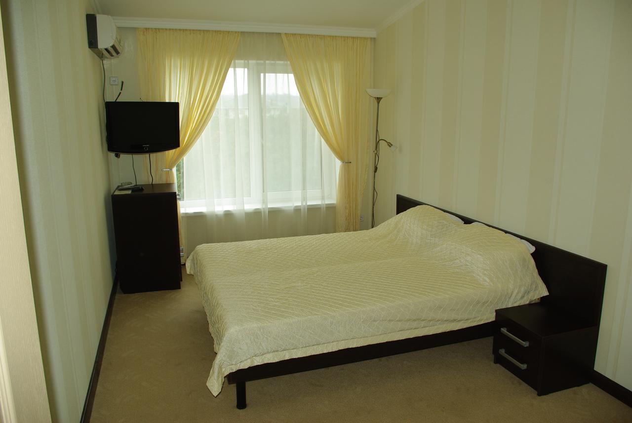 Hotel Allians Коблево Экстерьер фото