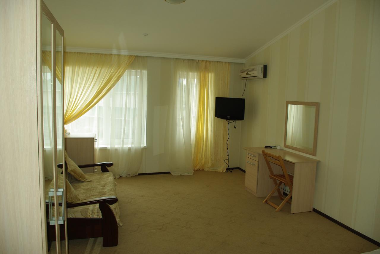 Hotel Allians Коблево Экстерьер фото