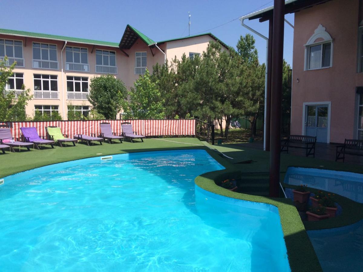 Hotel Allians Коблево Экстерьер фото